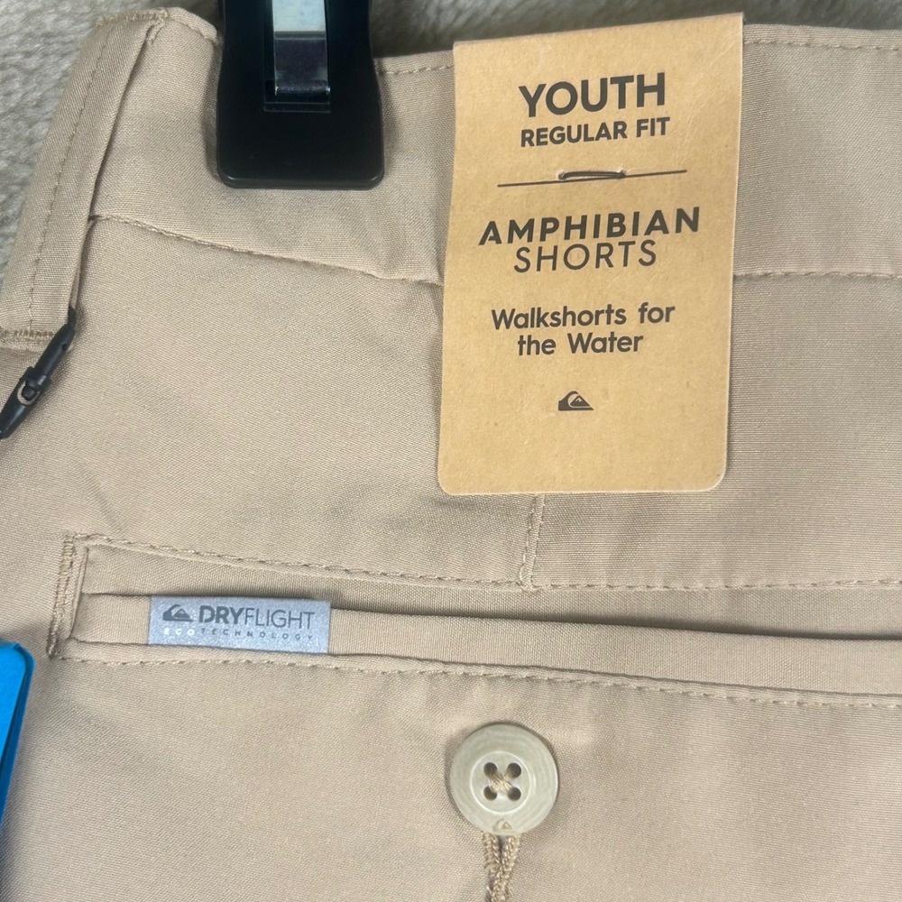 Quiksilver Youth Amphibian Shorts Khaki Tan Hybrid Walkshorts Size 12 New - Picture 8 of 9